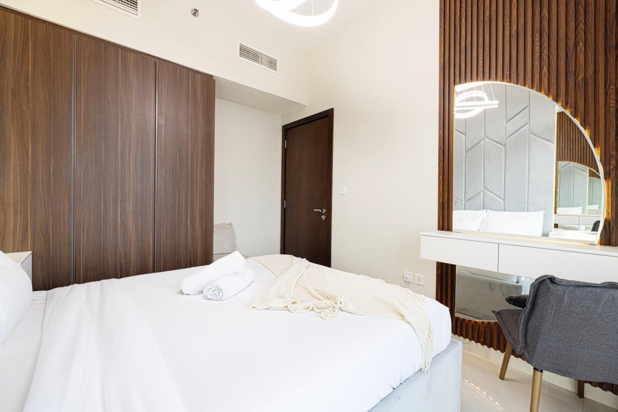 Burj Khalifa View 1 Bedroom With Balcony For Up To 4 Person