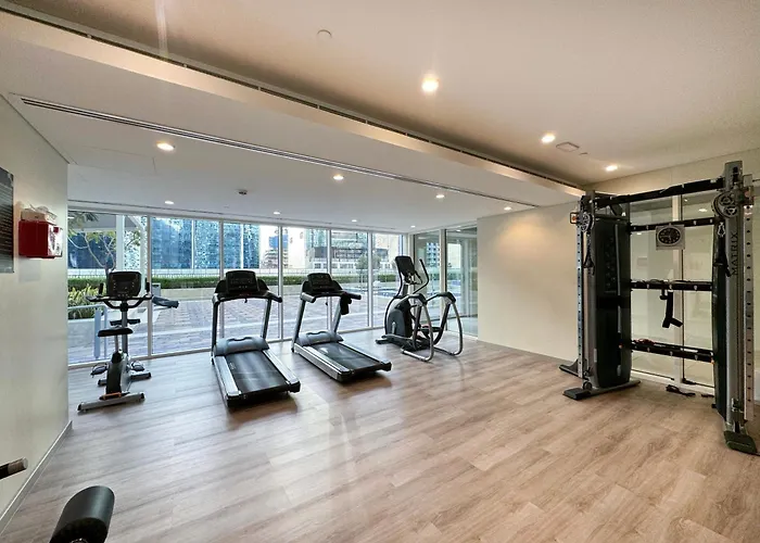 Burj Khalifa View 1 Bedroom Apartment With Balcony For Up To 4 Person