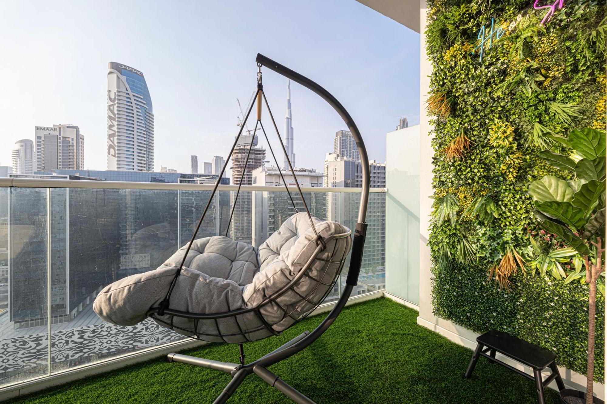 Burj Khalifa View 1 Bedroom With Balcony For Up To 4 Person Apartment *