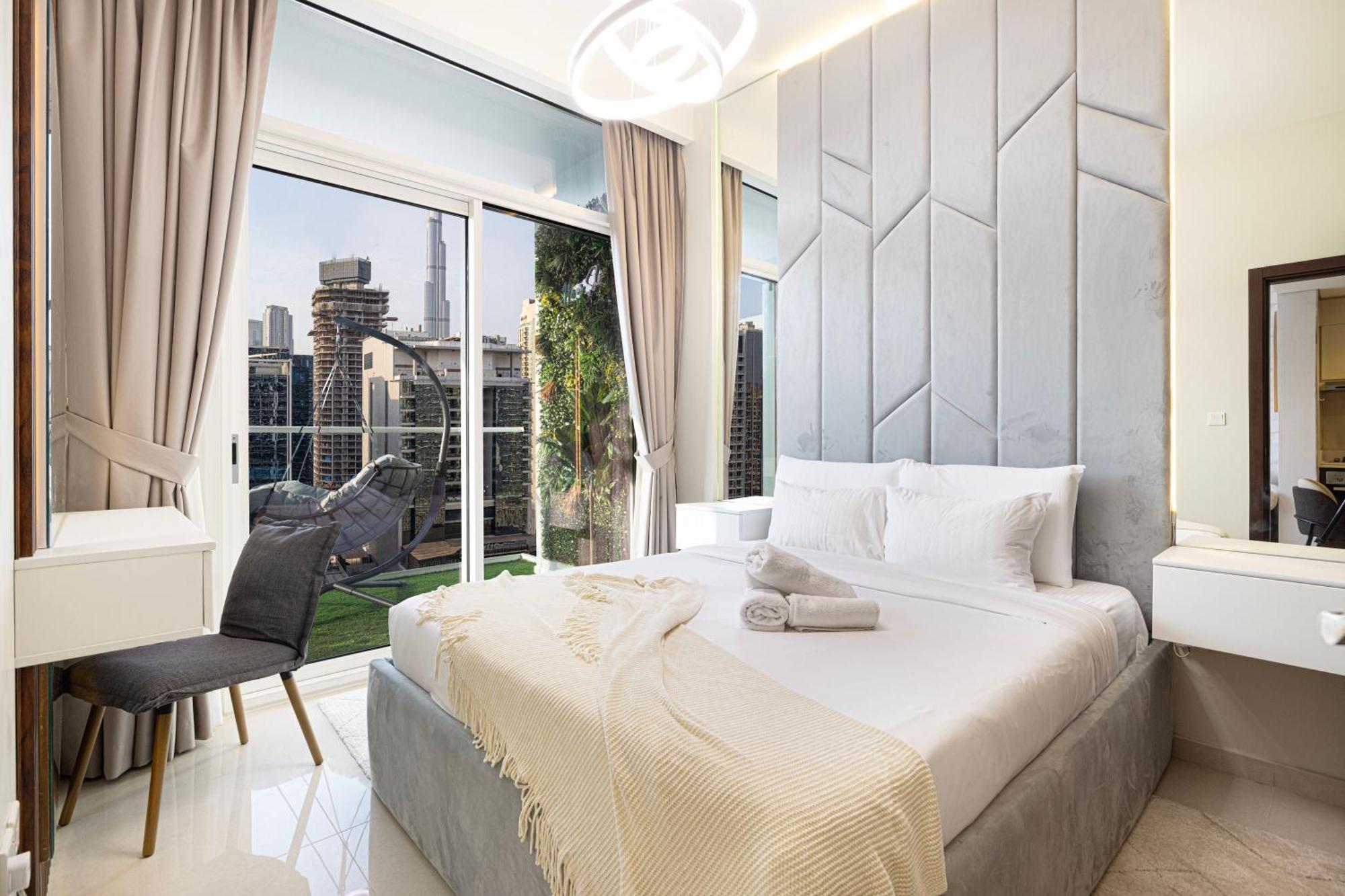 Burj Khalifa View 1 Bedroom With Balcony For Up To 4 Person * Dubai