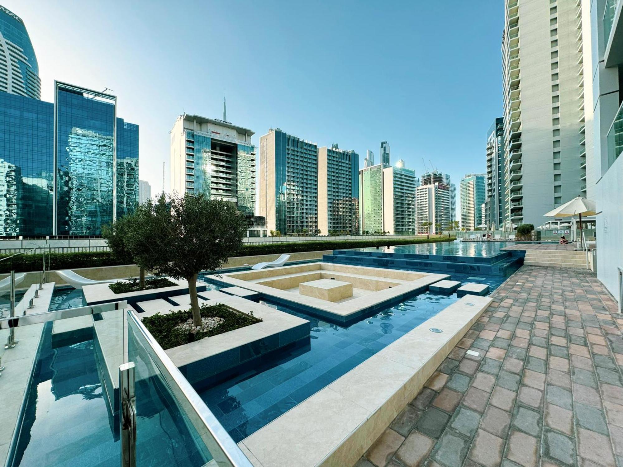 Apartment Burj Khalifa View 1 Bedroom With Balcony For Up To 4 Person